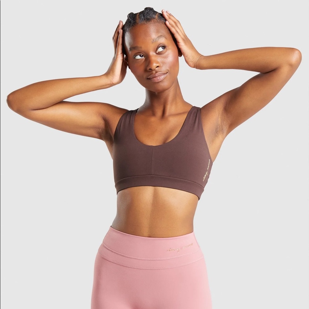 ‼️SOLD‼️Gymshark Whitney Cherry Chocolate Bra - Picture 2 of 7